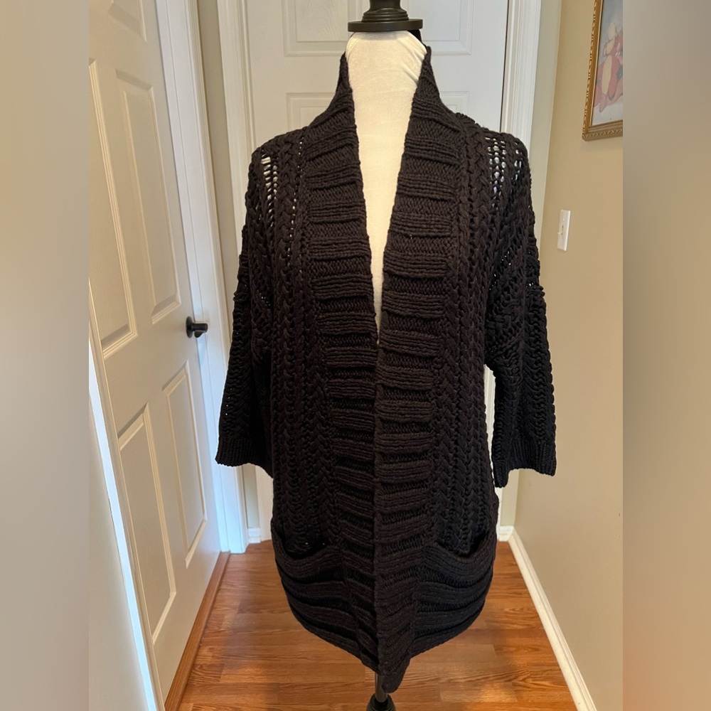M/L Navy blue 3/4 sleeve cardigan with pockets